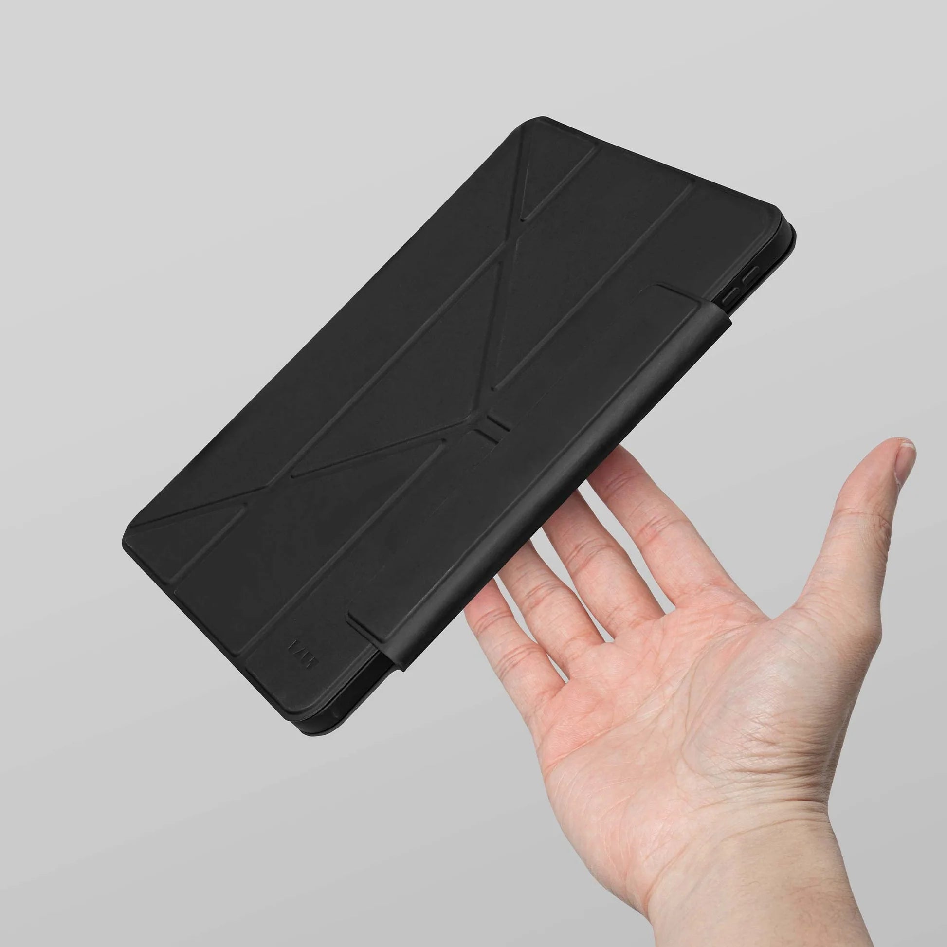 LAUT HUEX SLIM FOLIO f. iPad Pro 11" - Black